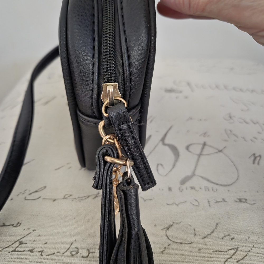 Black Fringe w/Star Embellishments Shoulder Bag Crossbody - Picture 10 of 10
